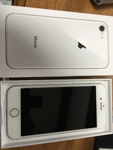 iPhone8 64G SIMフリー　シルバー 新品