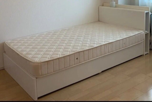 ☆美品☆【ニトリ】シングル ベッドフレーム+【マニフレックス 】モデル246 マットレス★引取り/持込・組立優先で‼︎