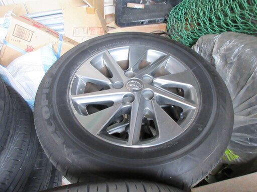 アルベル純正タイヤ