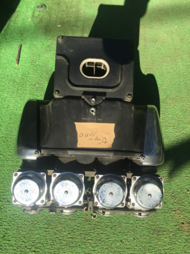 ゼファー1100 キャブレターエアークリーナー写真の物