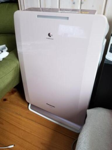 Panasonic2012年製！加湿空気清浄機 オシャレなピンク！中古美品！