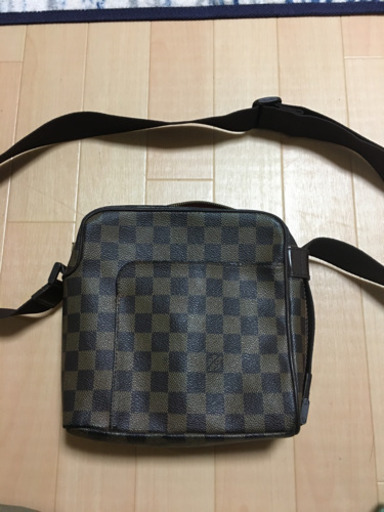 VUITTON ヴィトン　カバン　ショルダーバッグ