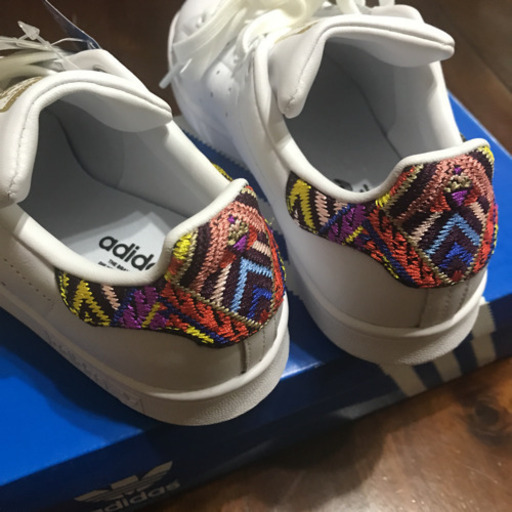 adidas Stan Smith レディーススニーカー