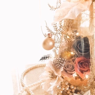 2019クリスマス企画⭐︎プリザーブドフラワー豪華LEDライト付きクリスマスツリーレッスンの画像