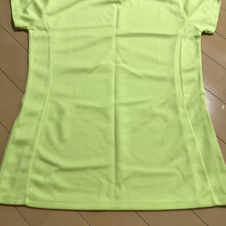 NB  スポーツウェア  レディース トップス Mサイズの画像