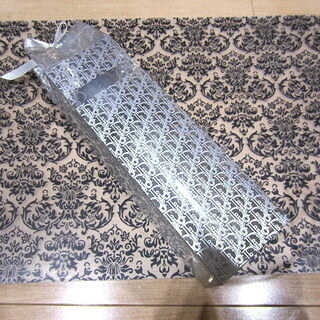 新品 ディオール 哺乳瓶 シルバー 250ml：ベビーディオール Christian Dior /ギフトBOX入り 出産祝いにもの画像