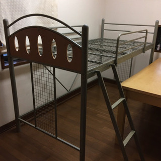 パイプベッド