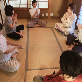 【27日夜🌙ヨガ】女性の体に寄り添う、祈りのヨガの画像