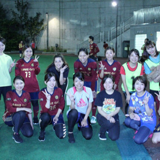 １０月１６日、水曜日１８時４５分からフットサル⚽️池尻大橋駅すぐ！ 現在１５名参加予定🤲✨  レベル 超スーパー初心者〜プロ級⚽️🎶 エンジョイとガチに各2チームに分けます！  初めましての18才〜50代まで、個人参加が多く集まりまして、みんなでフットサルを楽しむ会です^ - ^ - 目黒区