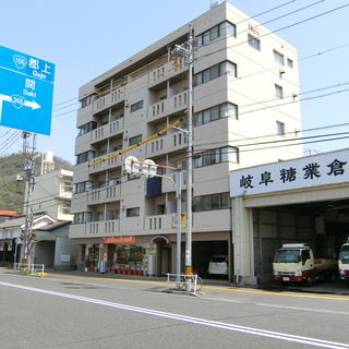 岐阜市竜田町　１ＬＤＫマンション　家賃５.６万　アトーレHAYASHI。名鉄本線　名鉄岐阜駅まで徒歩１５分の画像