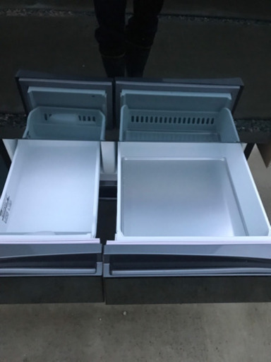 【直接引取OK】【2017年】東芝 TOSHIBA GR-K550FWX（X） 6ドア VEGETA（べジータ） ダイヤモンドミラー・