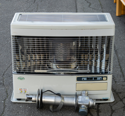 19B0402 札幌 燃焼良好 中古 サンポット FF式石油ストーブ FFR-741SF 2005年製 暖房 灯油ストーブ 密閉式