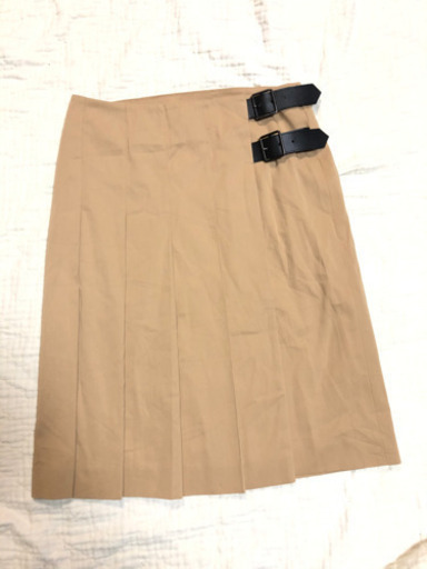Burberryのスカート(茶)
