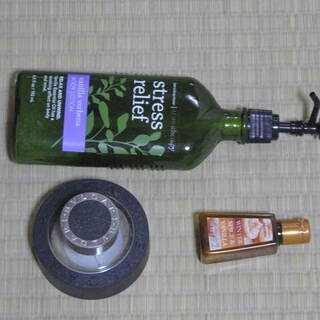 空き瓶：Stress Releaf（ボティークリーム）、Wint...