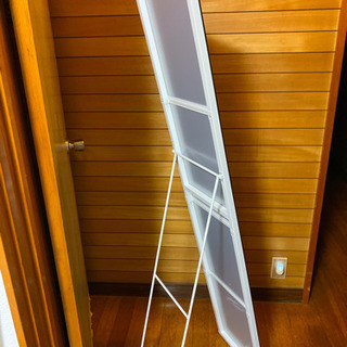 鏡　全身うつります。