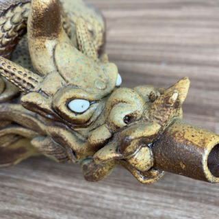 龍の顔をもつやちむん 大きな急須の画像