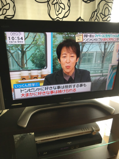 10月27日まで！AQUOS LC-32BD2 32インチ&木目ガラス板テレビ台