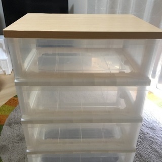 【美品】4段衣装ケース　高さ78cm