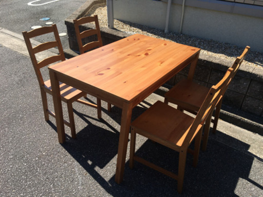 IKEA イケア　ダイニングテーブル　長さ118cm幅74cm 高さ74cm