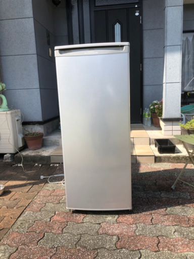 HITACHI 117L 冷凍庫 清掃済み ★すぐに使用できます★