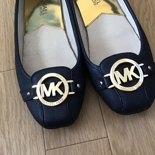 MICHAEL KORS フラットシューズの画像
