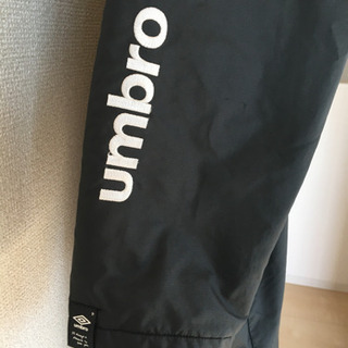 値下げ☆umbro ベンチコート☆黒の画像
