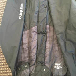 値下げ☆umbro ベンチコート☆黒の画像