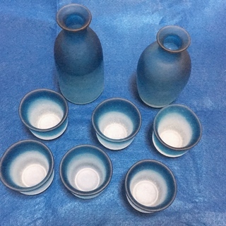  日本酒を愉しむ酒器ぐい呑みセット　8個 　安く売りに出す。