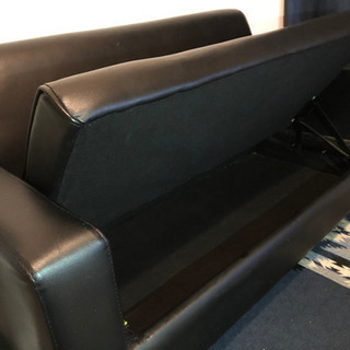 値下げ！ 黒合皮ソファ 収納付きの画像