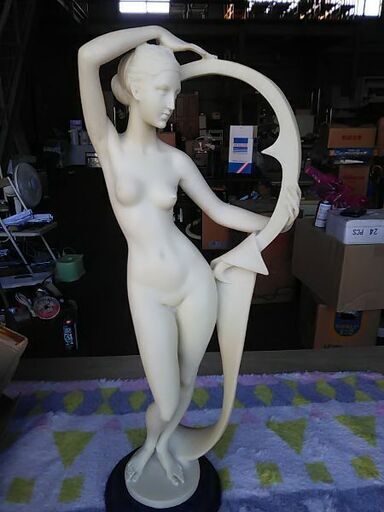 女性の置物レア品