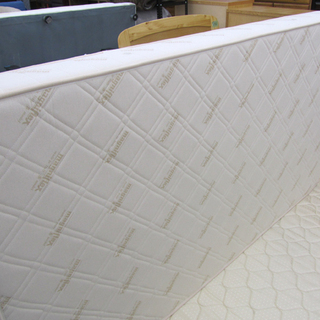 マニフレックス　ベッドフレーム+マットレス／シングル マニフレックス マットレス シングル