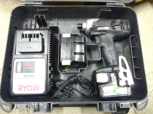 RYOBI リョービ 充電式インパクトドライバー BID-1416 バッテリー2個 充電器 BC-1401L ケース付き 札幌市 白石区 東札幌