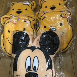 ディズニー プーさん・ミッキー 袋付き 膝掛け×5個の画像