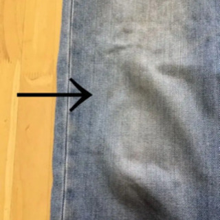 ユニクロ ジーンズ メンズ 32インチ（８２センチ）の画像