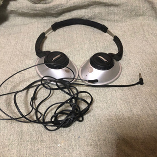 Bose ヘッドホン　正規シリアルありの画像