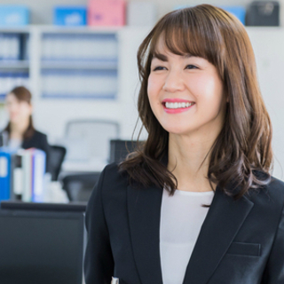ハイヤーご案内スタッフ*未経験OK*賞与年〜4ヶ月分支給*残業少*年休120日以上の画像