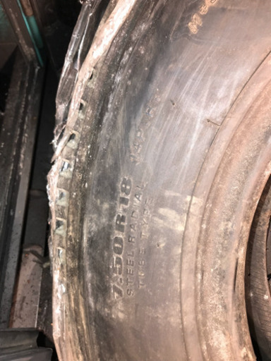 750R18  ４トントラック　中型バス