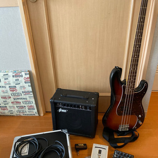 ベース、エフェクター、シールド、アンプ、チューナー