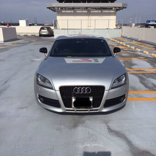 アウディ　Audi TTクーペ　クワトロ