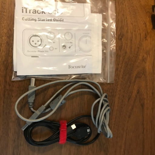 税込定価¥14470 Focusrite iTrack Solo インターフェイス