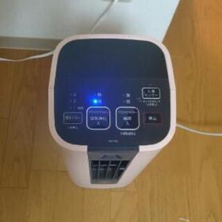 SHARP シャープ セラミックファンヒーター HX-FS1-C 2016年製の画像