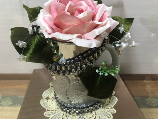ハンド メイド手作り作品　フラワーアレンジメント　造花 ジャンル〉生花・フラワー・ハンドメイド 【プリザーブドフラワー 