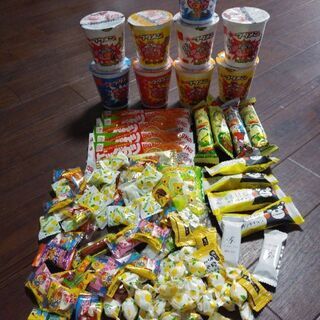 ブタメン&駄菓子