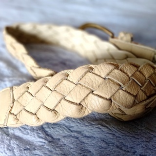 ★オフホワイト leather レザー 編み込みベルト 本革の画像