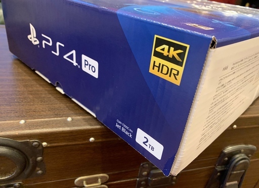 PlayStation 4 Pro ジェット・ブラック 2TB (CUH-7200CB01)をお譲りいたします。