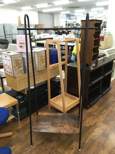 ニトリ ステイン ハンガーラック