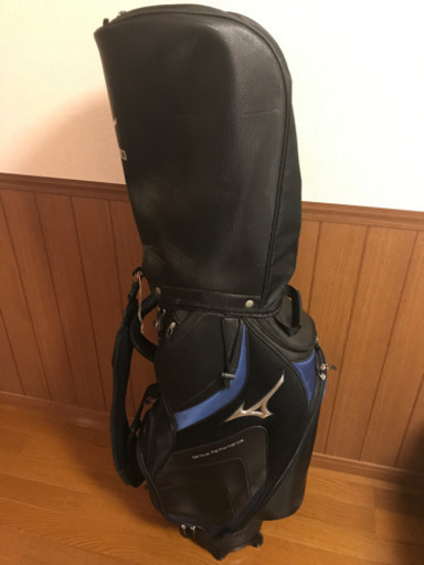 ゴルフ初心者セット　キャディーバッグ、クラブ10本、ロストボール24個　ゴルフバッグ、ゴルフキャップ　手袋