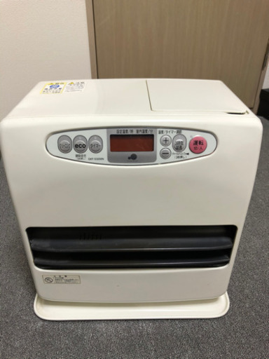 ２０１０年製の石油ファンヒーター