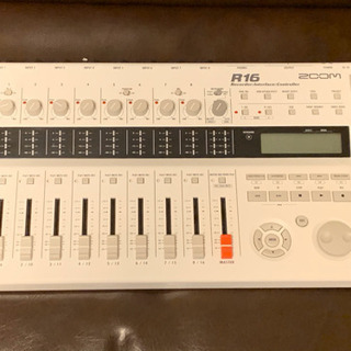 Zoom R16 マルチトラック・レコーダー
