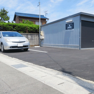 現在満車🈵　シャッター付きレンタルガレージ  賃貸　駅徒歩2分　...